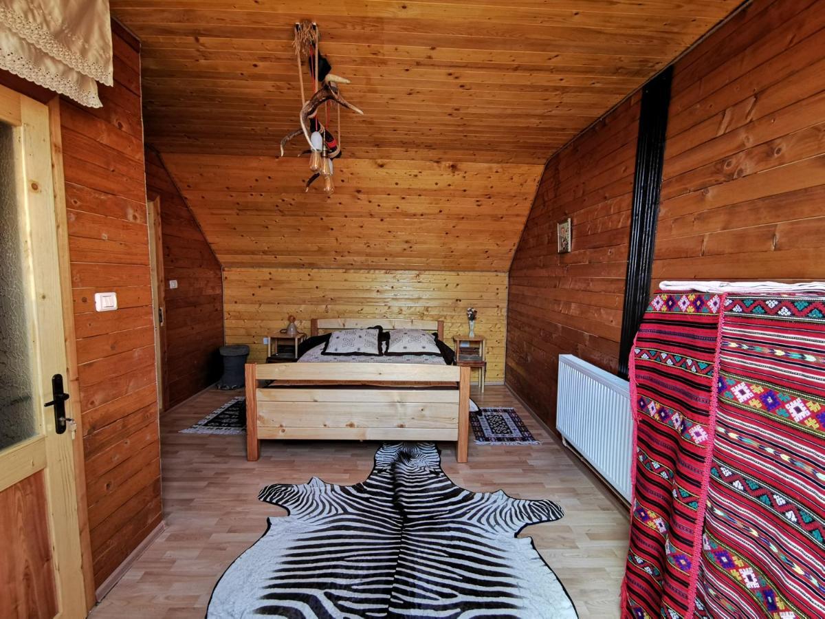 Jugul Taranului Agropensiune Polovragi, Gorj Villa Buitenkant foto